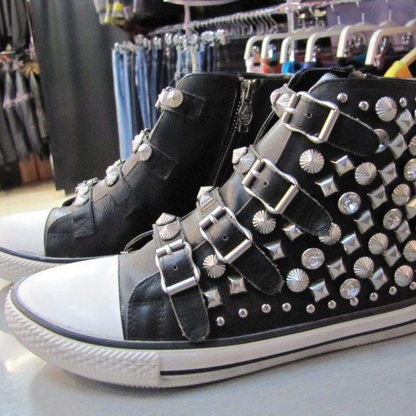 Женские кожаные кеды купить в Горловке